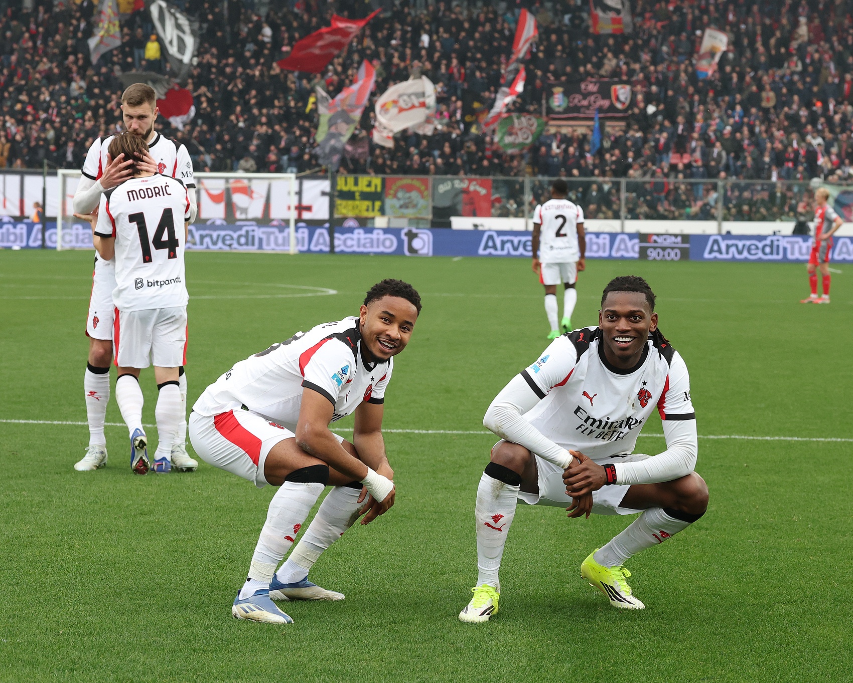 易游体育官方网站-米体：莱奥续约谈判已开启，但英超和沙特的转会威胁仍存在