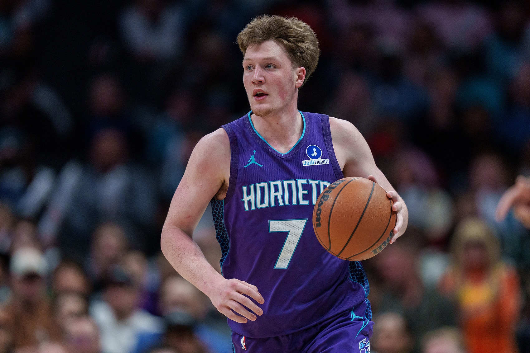 易游体育赛事机构-近10年三分王之争！新秀三分王呼之欲出 一衰咖遭水花登轮番压制